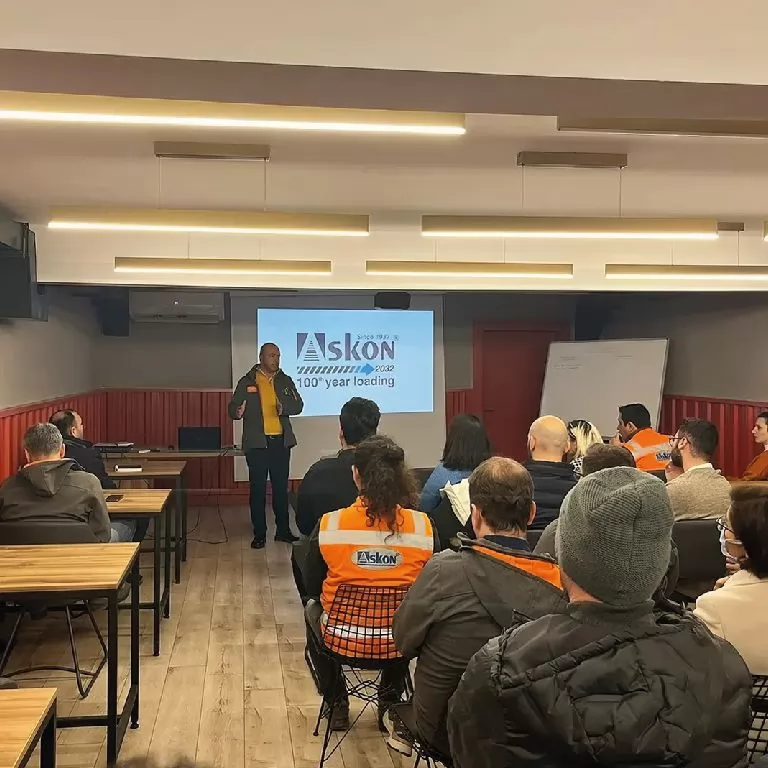 Stratejik Planlama Sürecimize 2024 yılı tepe hedeflerimizin ve önceliklerimizin aktarımı ile başladık.